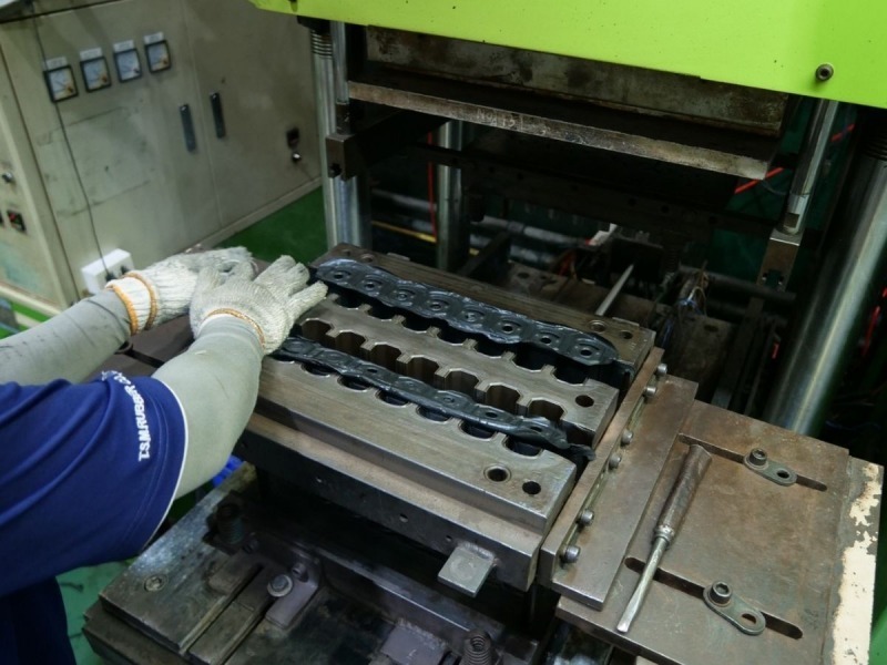 โรงงานผลิตชิ้นส่วนยาง